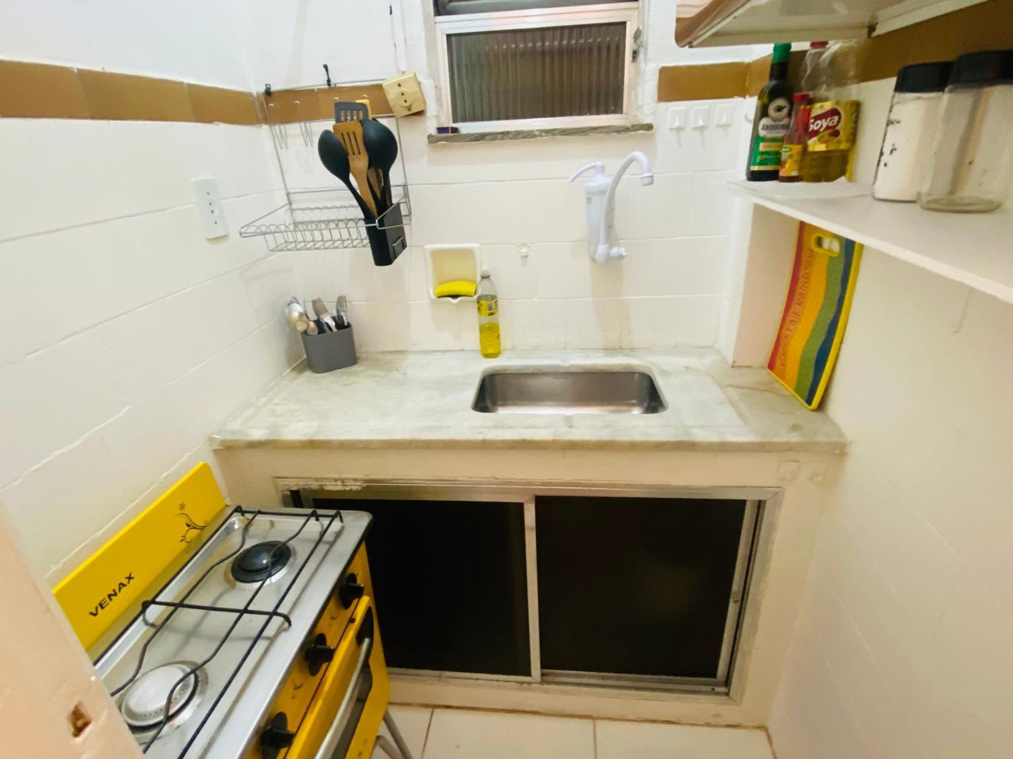 Apartamento Completo Na De Copacabana , Claro E Silencioso, Com Ar, Wifi, Netflix, Ate 3 Pessoas, Pauloangerami Br502